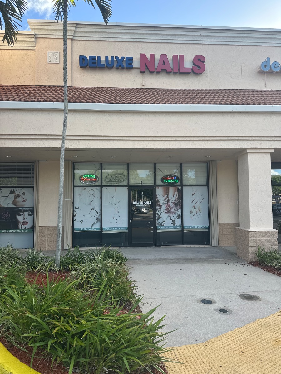 Deluxe Nails — Health & Wellness