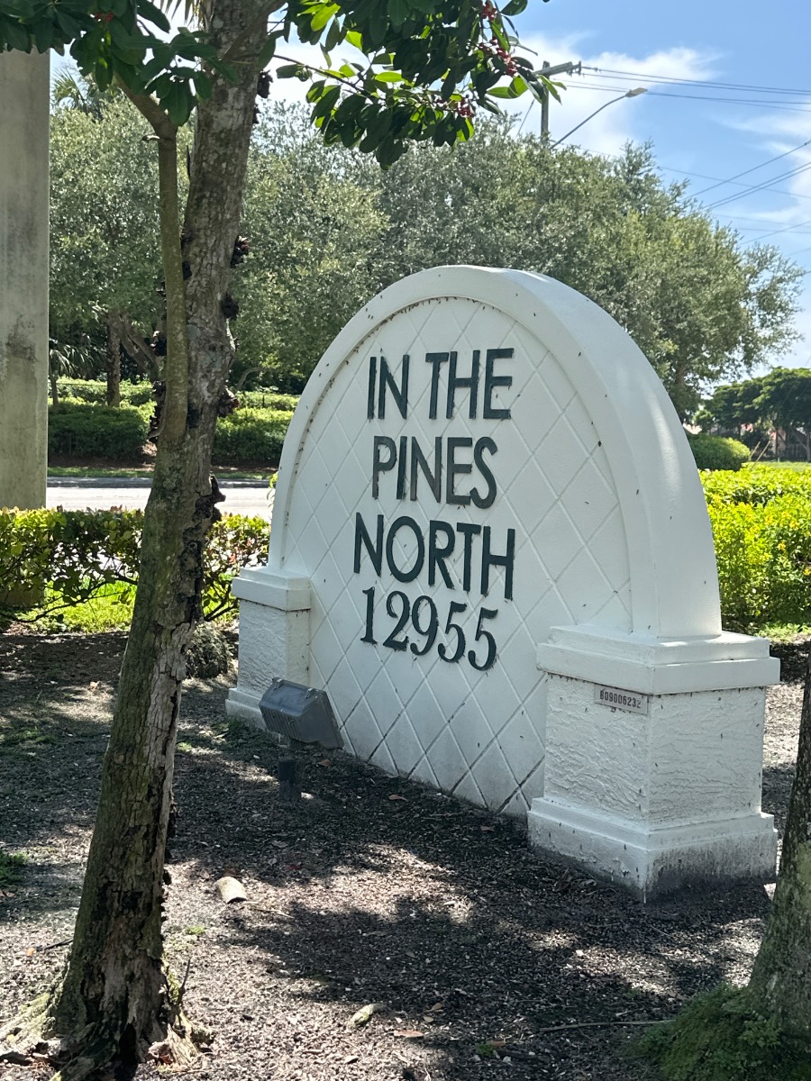 In The Pines North 12955 — Residential